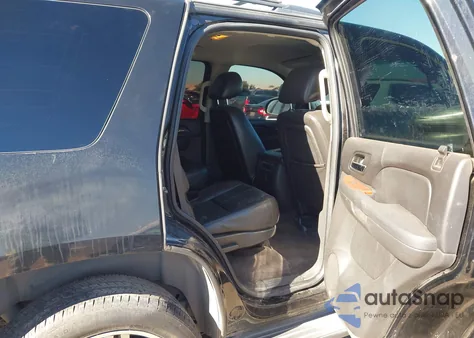 2010 Chevrolet Tahoe Lt из США, поврежденный, VIN 1GNUCBE02AR279338